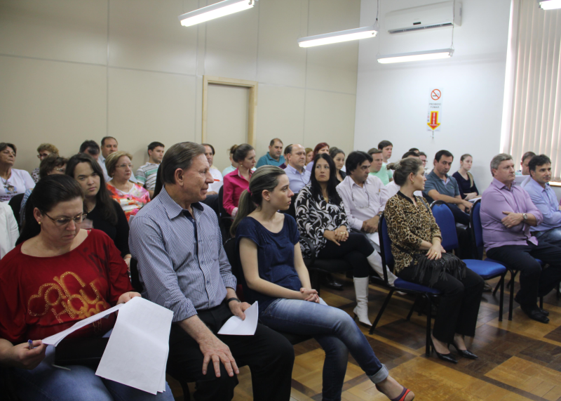 ASSEMBLEIA DA CONSULTA POPULAR DEFINE DEMANDAS PARA TRÊS DE MAIO